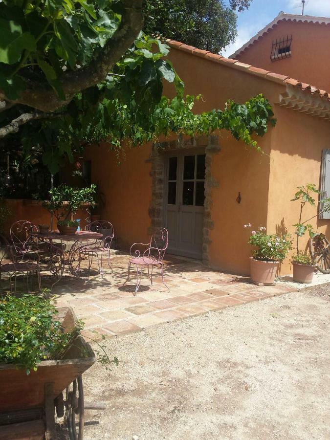 Les Anes De Petit Jean Hotel Pierrefeu-du-Var Exterior photo